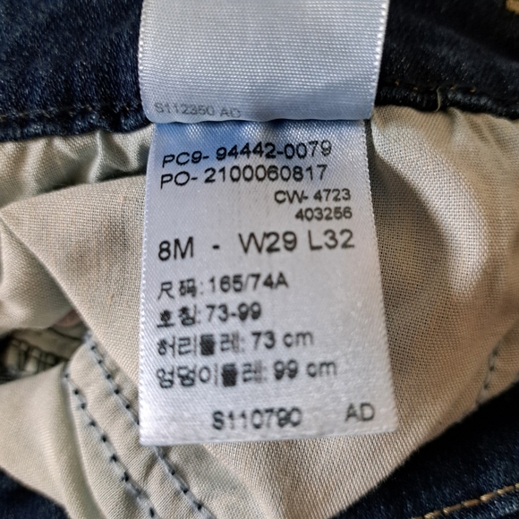 Levi's Signature Jeans Women's 29 Mid Rise  Straight Blue Denim Dark Wash - Picture 7 of 14